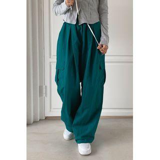 Nylon Wide-leg Cargo Pants