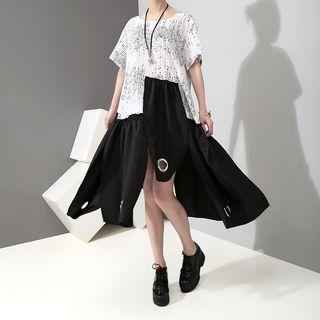 Short-sleeve Asymmetric A-line Dress White & Black - One Size