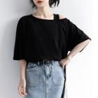 Elbow-sleeve Asymmetrical Off-shoulder Top