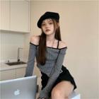 Long-sleeve Cold-shoulder Houndstooth T-shirt Black - One Size