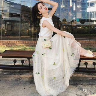 Set: Sleeveless Top + Embroidered A-line Maxi Mesh Skirt