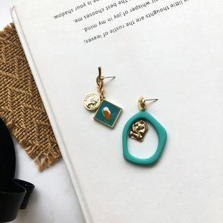 Non-matching Irregular Alloy Hoop Glaze Dangle Earring