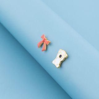 Bear Bow Asymmetrical Alloy Earring 1 Pair - Red & White - One Size