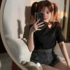 Short-sleeve O-ring Cutout T-shirt Black - One Size
