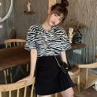 Short-sleeve Zebra T-shirt / A-line Skirt