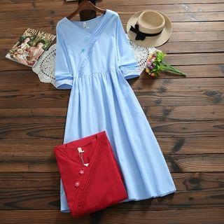 Long-sleeve Flower Detail A-line Midi Dress