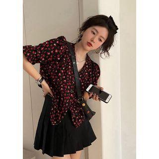Short-sleeve Heart Print Blouse Black - One Size