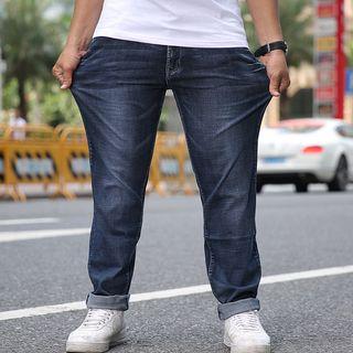 Straight-fit Baggy Jeans