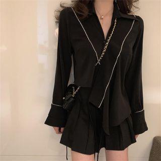 Pleated Skirt / V-neck Blouse