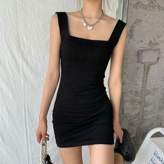 Square-neck Spaghetti Strap Bodycon Dress