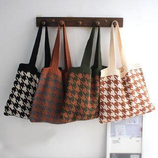 Hounds Tooth Knit Shoulder Bag