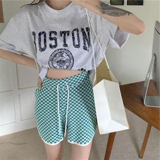 Short-sleeve Lettering T-shirt / Checker Print Shorts