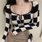 Checkerboard Deep U-neck Crop Knit Top Checker - One Size