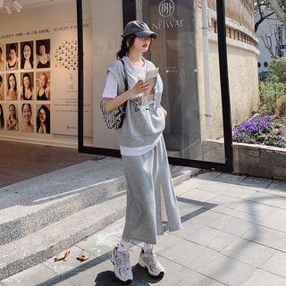 Set: Short-sleeve T-shirt + Lettering Vest + Slit Midi Pencil Skirt