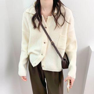 Plain Pocket Button-up Knit Top