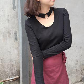 Choker Neck Long-sleeve T-shirt