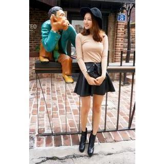 Zip-back Faux-leather Skirt