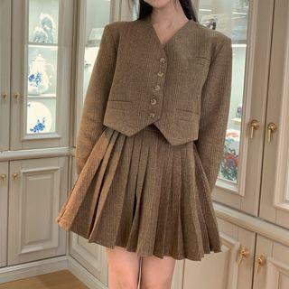 Single-breasted Jacket / Pleated Mini A-line Skirt