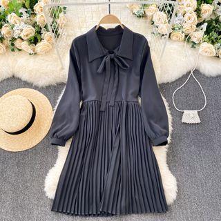 Long-sleeve Plain Pleated Midi Dress