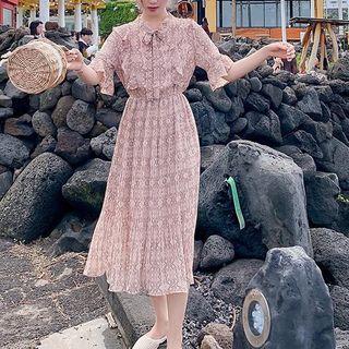 Printed Short-sleeve Pleated Midi Dress