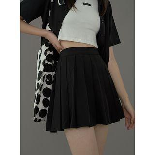 Short-sleeve Plain Shirt / Mini Pleated Skirt