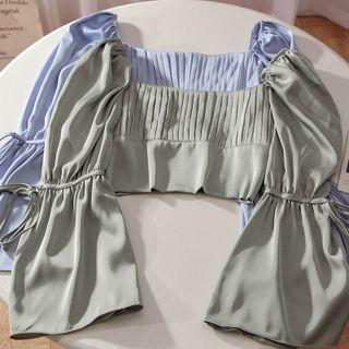 Long-sleeve Square-neck Plain Crop Top