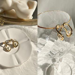 Faux-pearl Accent Irregular Hoop Earrings Gold - One Size