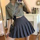 Short-sleeve Crop Shirt / Pleated Skirt