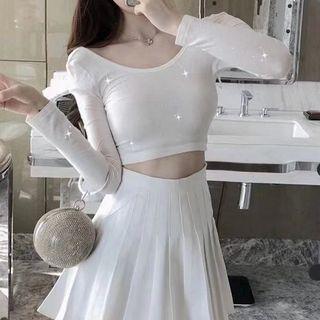 Long-sleeve Crop T-shirt / Mini A-line Pleated Skirt