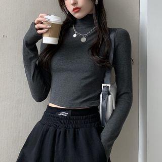 Mock-neck Skinny Crop T-shirt