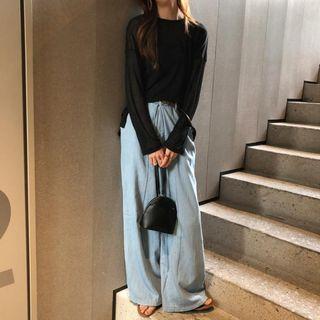 Set: Plain Long Sleeve T-shirt + Wide Leg Jeans