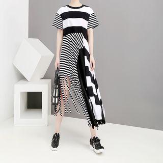 Short-sleeve Frayed Striped T-shirt Dress Black - One Size