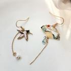 Crane & Fan Asymmetrical Alloy Dangle Earring 1 Pair - White - One Size