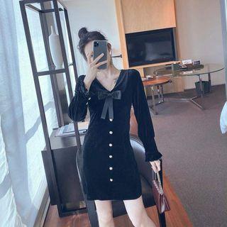 Long-sleeve Tie-neck Slim Fit Knit Dress