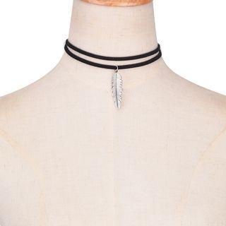 Feather-drop Choker