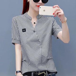 Short-sleeve Plaid Button-back Blouse