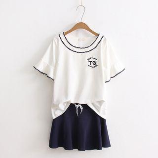 Set: Embroidered Short-sleeve T-shirt + A-line Skirt