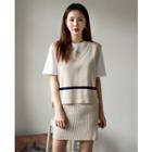 Set: Sleeveless Contrast-trim Knit Top + Rib-knit Mini Skirt
