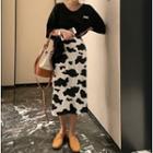 Elbow-sleeve T-shirt / Printed Midi Skirt