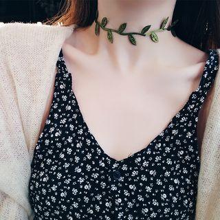 Alloy Leaf Choker Green - One Size