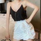 V-neck Sleeveless Top / Loose-fit Shorts