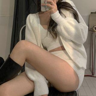 Plain Knit Cardigan / Cropped Camisole Top / Shorts