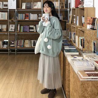 Pompom Sweatshirt / Midi Pleated Skirt