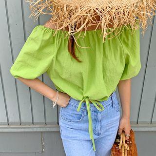 Off-shoulder Tie-hem Crop Top