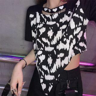 Short-sleeve Heart Print Asymmetrical Cropped T-shirt
