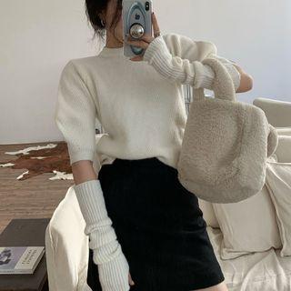Set: Short-sleeve Knit Top + Fingerless Gloves