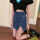Short-sleeve Graphic Print T-shirt / Irregular Fitted Mini Denim Skirt