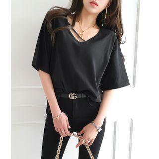 U-neck Strap-trim T-shirt