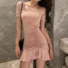 U-neck Short-sleeve Bodycon Dress