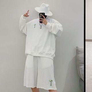 Printed Letter Oversize Sweatshirt / Printed Letter Straight-cut Shorts